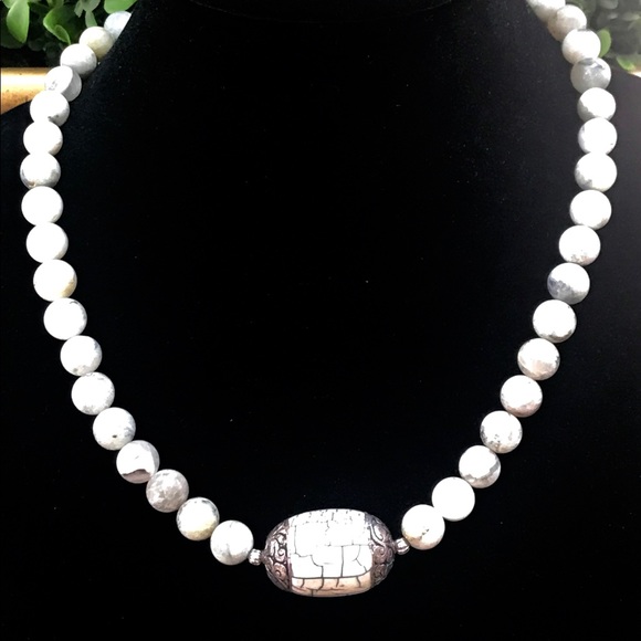 Moonstone Glow ~ Beaded Necklace - Picture 2 of 7